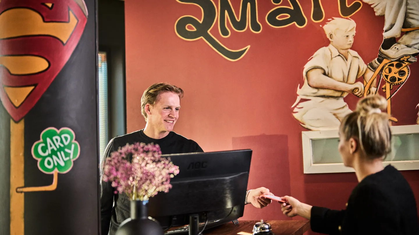 Smarthotel Forus checkin service people