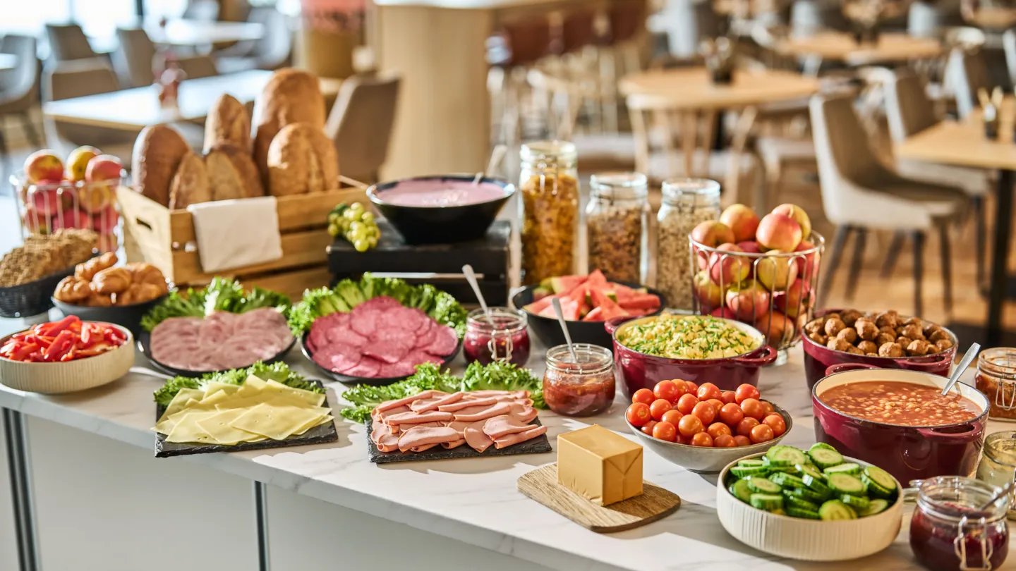 Smarthotel Forus Breakfast lobby